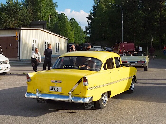 1955 Chevrolet 150 4d sedan. Kuva: Kai Lappalainen, lisenssi: CC-BY-40.