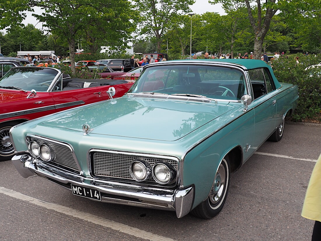 1964 Imperial Crown convertible. Tekijä: Kai Lappalainen, lisenssi: CC-BY-40.