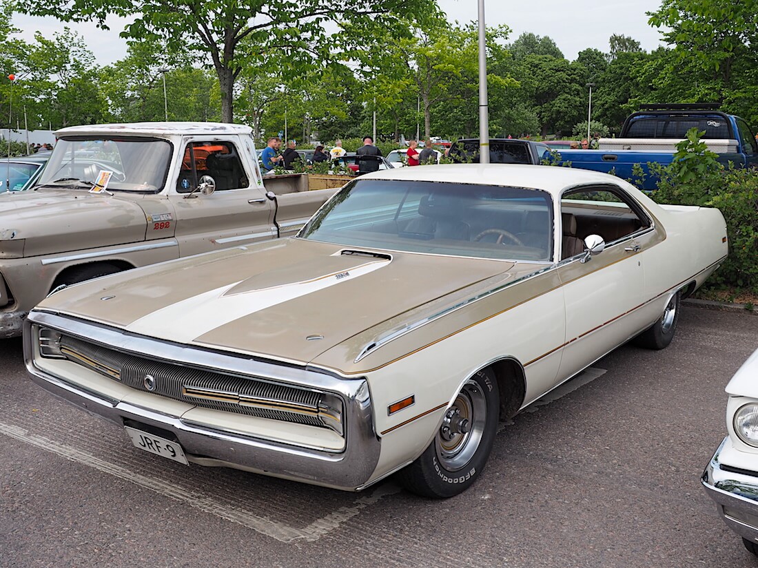 1970-Chrysler-300-Hurst-Hardtop-Coupe-VantaaCruising-KaiLappalainen-CCBY40-WheelsFI 1970 Chrysler 300 Hurst Hardtop Coupe. Tekijä: Kai Lappalainen, lisenssi: CC-BY-40.