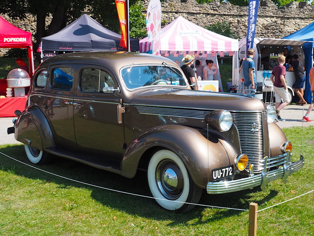 1937 DeSoto S3 Touring Sedan R6. Tekijä: Kai Lappalainen, lisenssi: CC-BY-40.