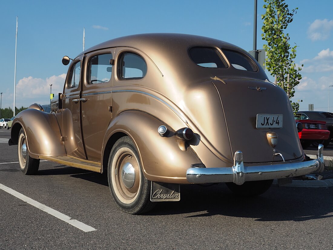 1938 Chrysler 4d Sedan. Tekijä: Kai Lappalainen. Lisenssi: CC-BY-40.
