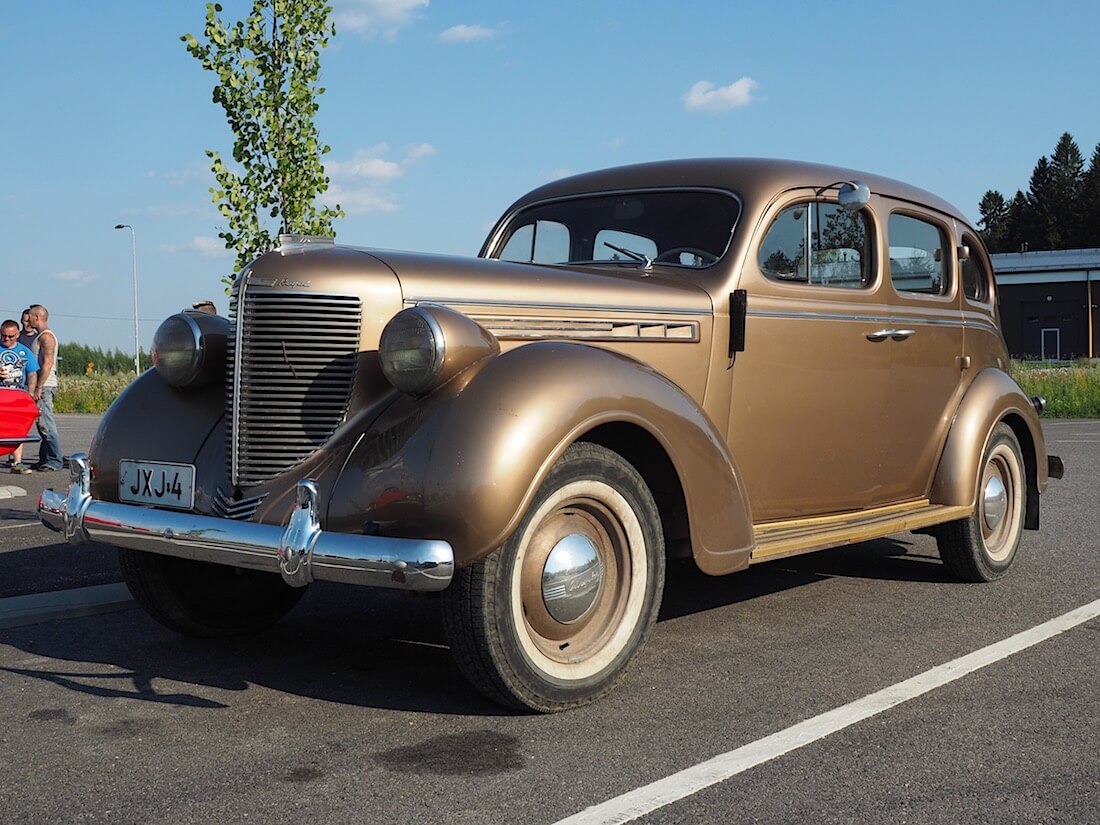 1938 Chrysler 4d Sedan. Tekijä: Kai Lappalainen. Lisenssi: CC-BY-40.