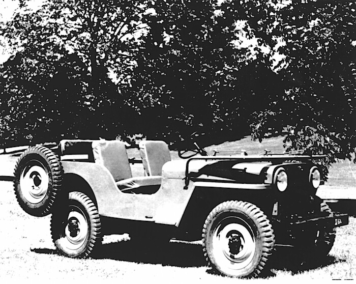 1945 Willys Jeep CJ-2A. Tekijä: Fiat Chrysler Automobiles US Media.