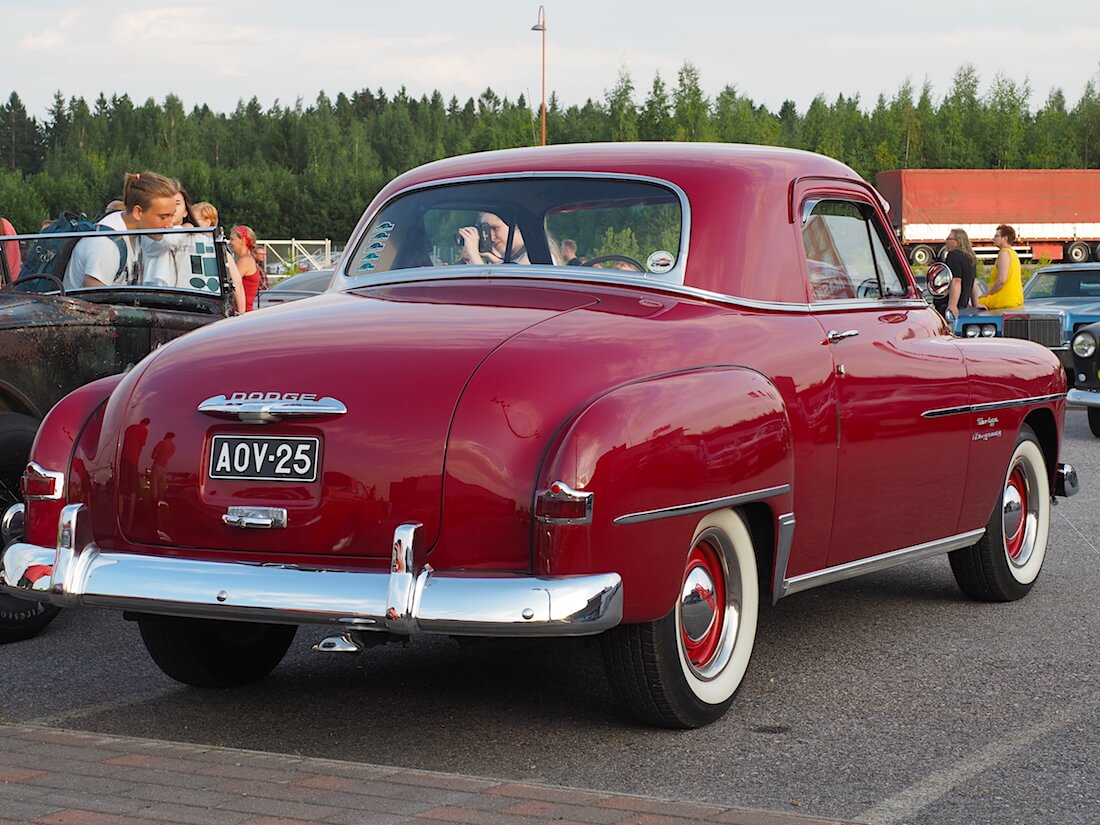 1952 Dodge Kingsway Coupe Porvoon Cruising tapahtumassa. Tekijä: Kai Lappalainen. Lisenssi: CC-BY-40.