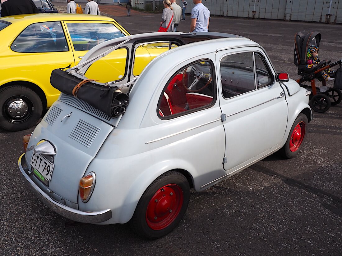 1959 Fiat 500 Cabrio-limo. Tekijä: Kai Lappalainen, lisenssi: CC-BY-40.