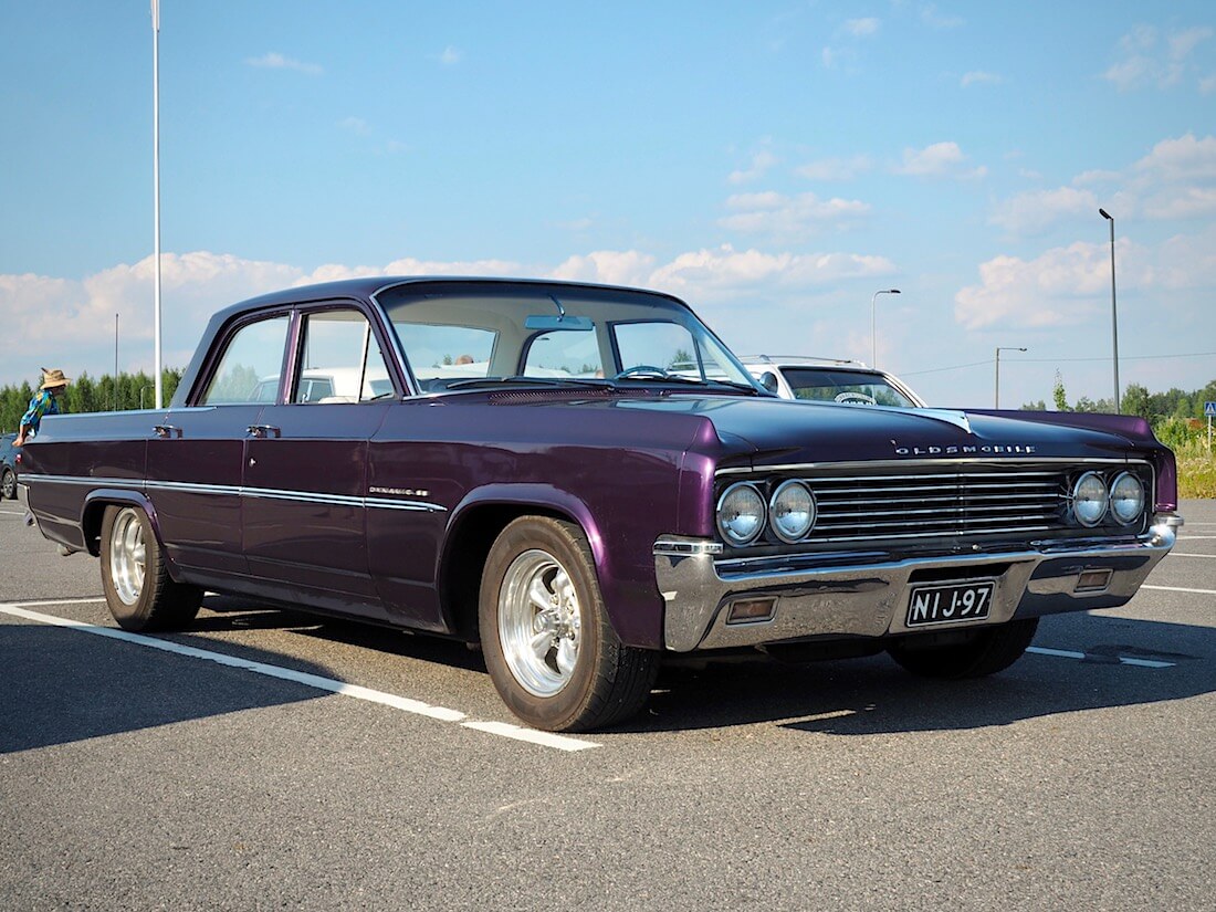 1963 Oldsmobile Dynamic 88 4d sedan. Tekijä: Kai Lappalainen. Lisenssi: CC-BY-40.