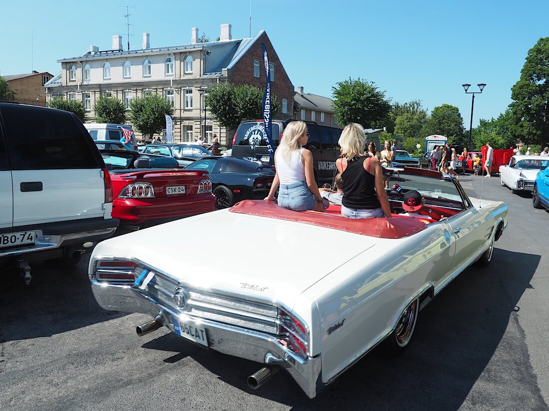 1965 Buick Wildcat avo. Tekijä: Kai Lappalainen, lisenssi: CC-BY-40.