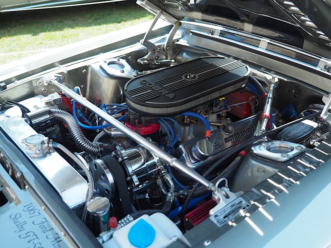 1967 Ford Mustang GT500 Eleanor 321 V8-moottori. Tekijä: Kai Lappalainen, lisenssi: CC-BY-40.