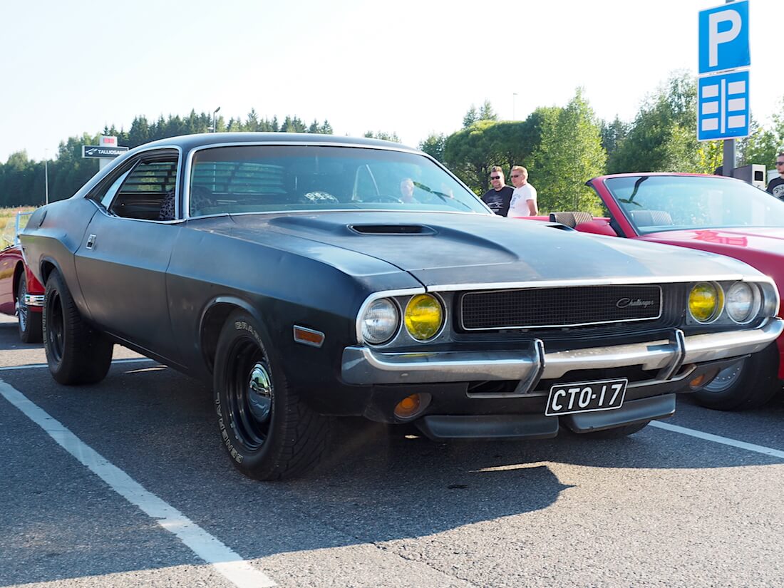 1970 Dodge Challenger 340cid V8. Tekijä: Kai Lappalainen. Lisenssi: CC-BY-40.