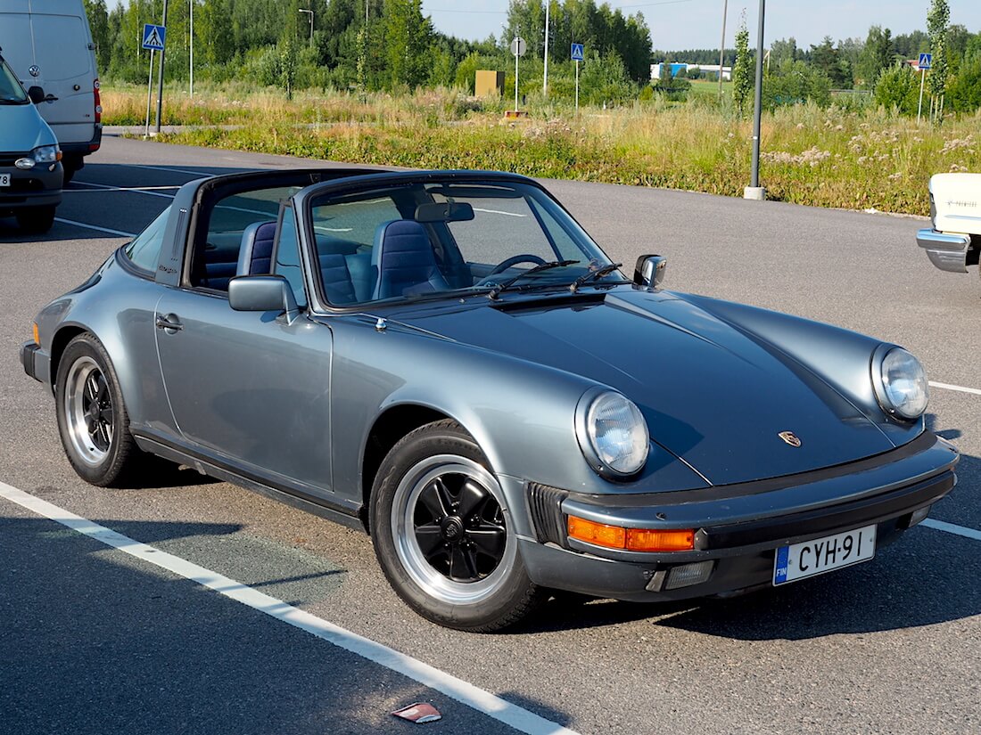 1984 Porsche 911 Targa. Tekijä: Kai Lappalainen. Lisenssi: CC-BY-40.