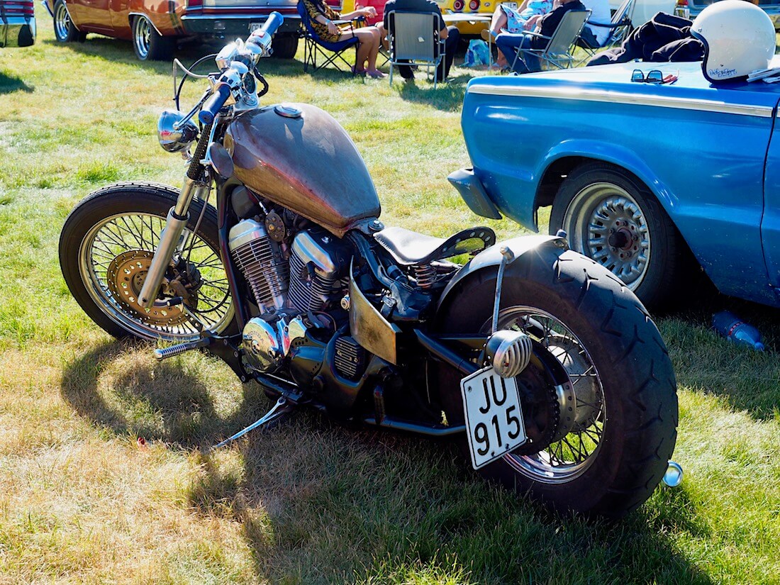 1989 Honda VT600 Shadow 583cm3 V-Twin. Kuvan tekijä: Kai Lappalainen. Lisenssi: CC-BY-40.