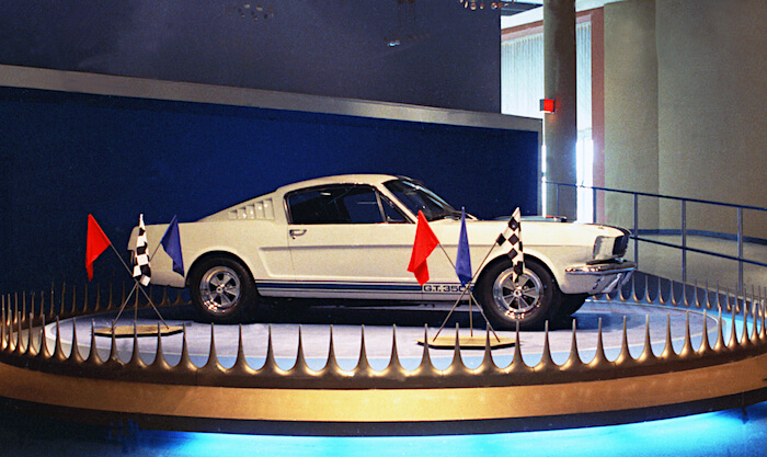 Caroll Shelbyn Ford Mustang Shelby GT350. Kuvan copyright: Ford Motor Company.