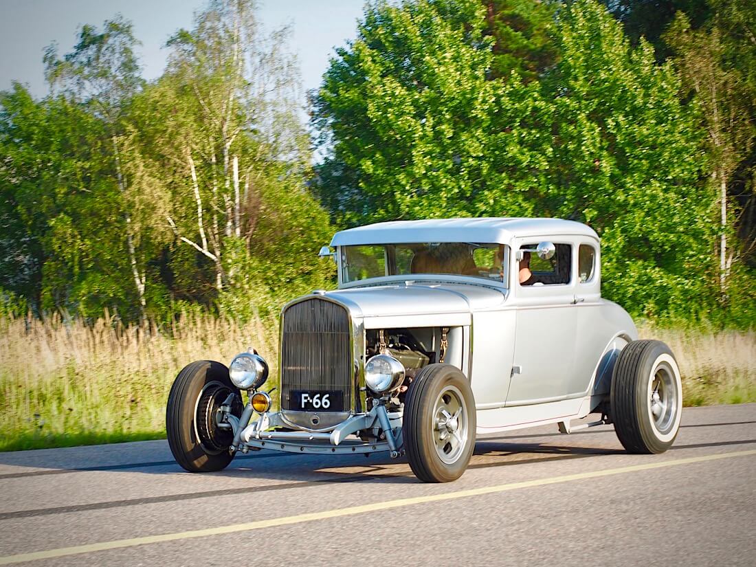 1932 Ford 5-Window Coupe 303cid rodi. Tekijä: Kai Lappalainen. Lisenssi: CC-BY-40.