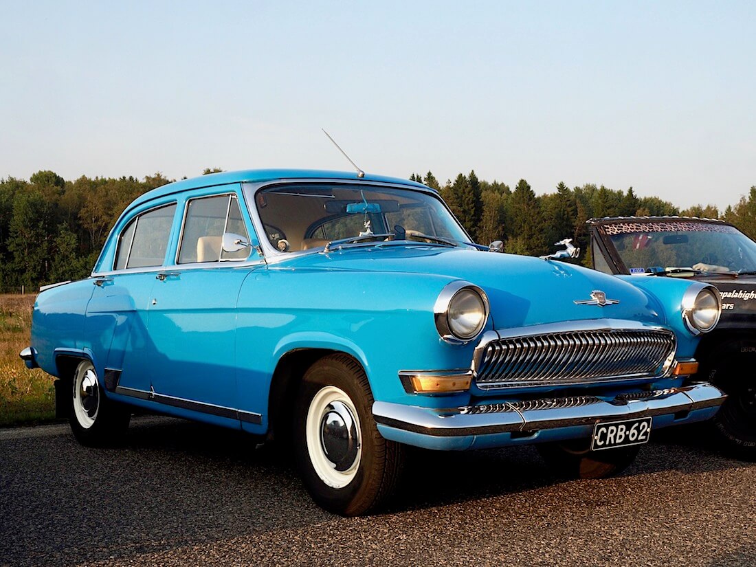 1964 Volga GAZ21 edestä. Tekijä: Kai Lappalainen. Lisenssi: CC-BY-40.