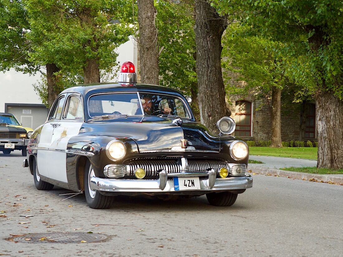 1950 Mercury Eight 255cid Flathead Tallinnassa. Tekijä: Kai Lappalainen. Lisenssi: CC-BY-40.