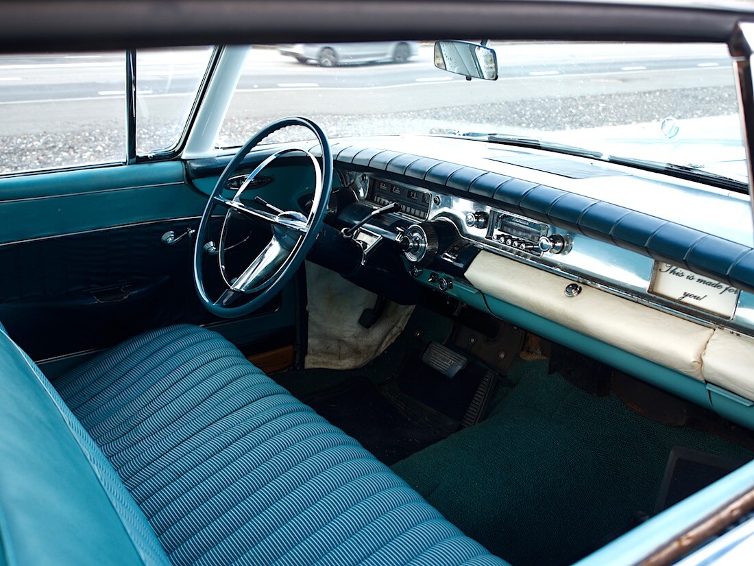 1958 Buick Super Rivieran sisusta. Tekijä: Kai Lappalainen. Lisenssi: CC-BY-40.