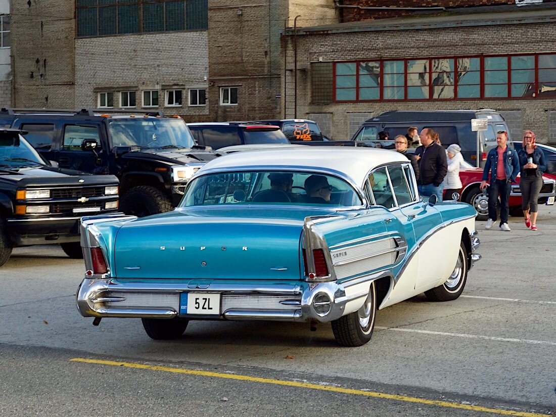 1958 Buick Super Riviera 364cid Nailhead. Tekijä: Kai Lappalainen. Lisenssi: CC-BY-40.