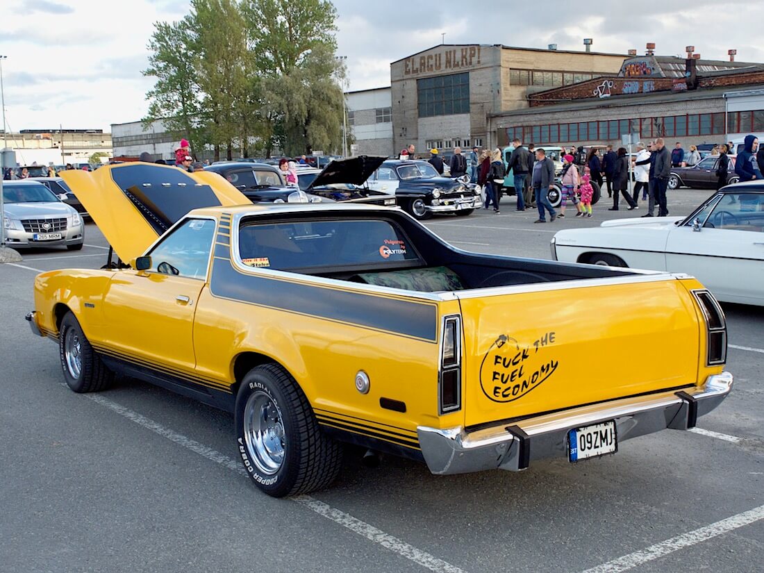 1978 Ford Ranchero 429cid Pickup henkilöautoon pohjautuva lava-auto. Tekijä: Kai Lappalainen. Lisenssi: CC-BY-40.