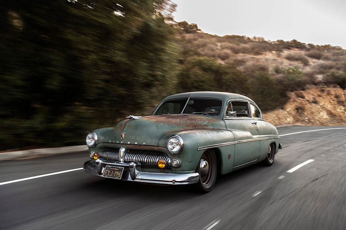 1949 Mercury Coupe Derelict Teslan sähkömoottorilla. Kuva ja copyright: ICON.