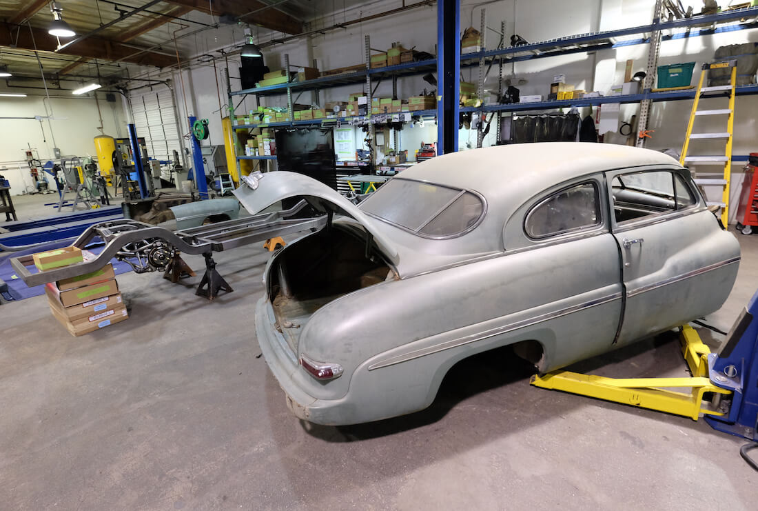 1949-Mercury-Coupe-Derelict-kori-irrotettuna-ICON-WheelsFI 1949 Mercury Coupe Derelict purettuna. Kuva ja copyright: ICON.