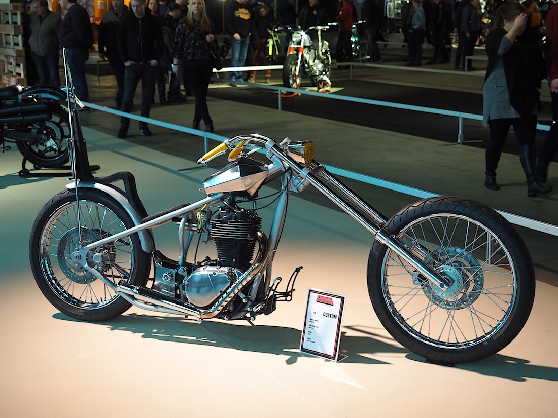 Suzuki 650 Savage Custom Chopper Mp19. Kuva: Kai Lappalainen. Lisenssi: CC-BY-40.