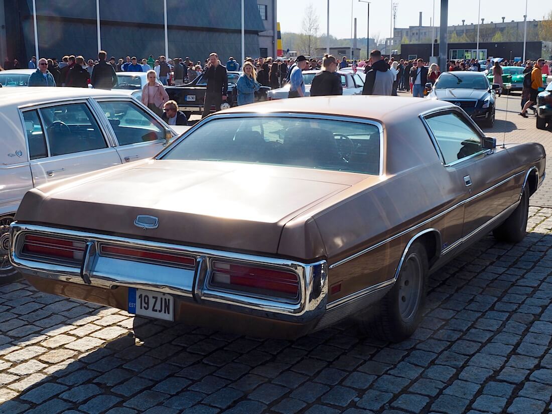 1972 Ford LTD Brougham 2d Hardtop 400cid V8. Kuva: Kai Lappalainen. Lisenssi: CC-BY-40.