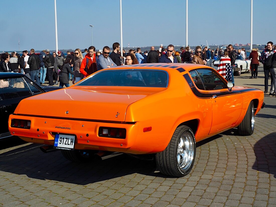 Oranssi 1973 Plymouth Road Runner 400cid. Kuva: Kai Lappalainen. Lisenssi: CC-BY-40.