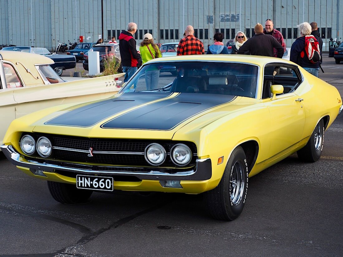 Keltamusta 1971 Ford Torino Cobra 429cid