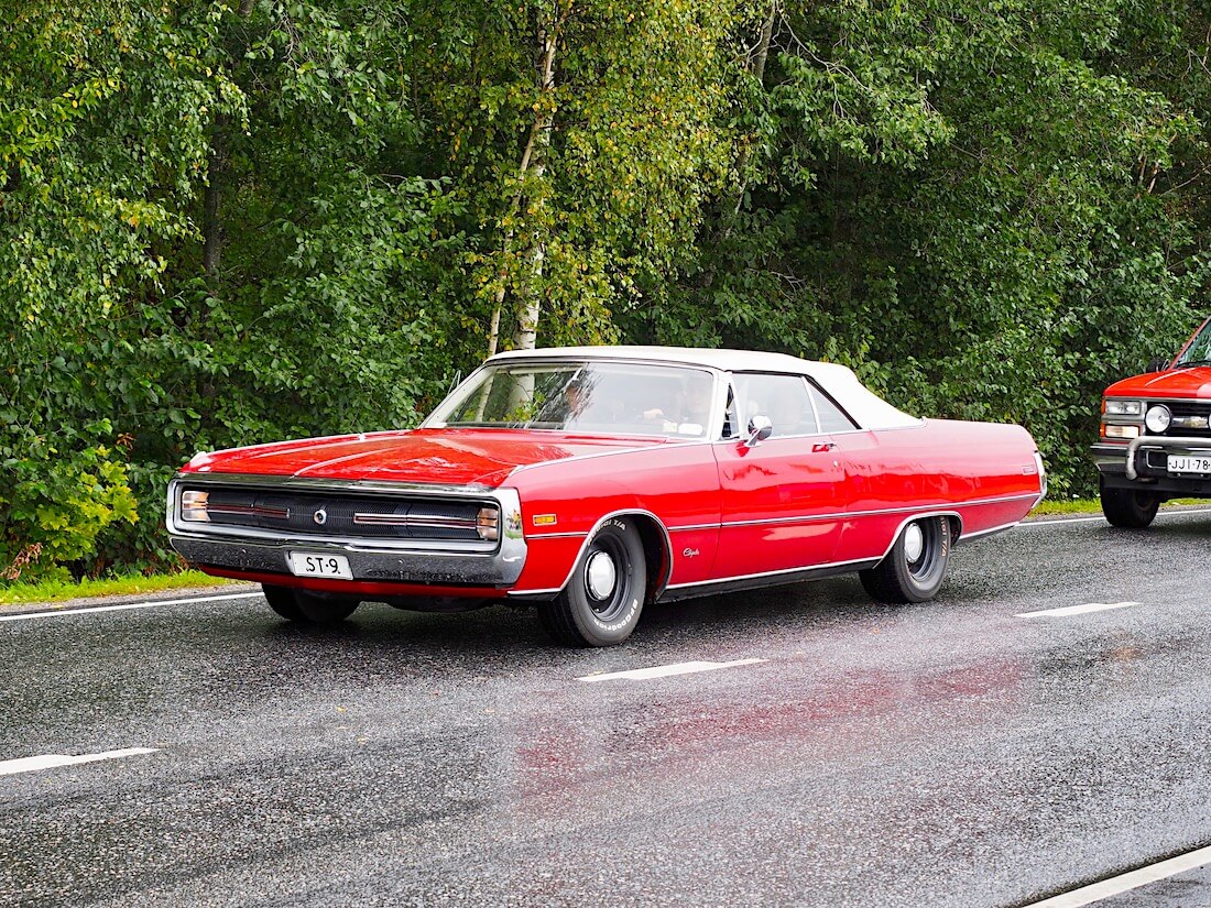 Punainen 1970 Chrysler 300 convertible