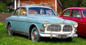 Hiihtäjälegenda Veikko Hakulisen 1962 Volvo Amazon