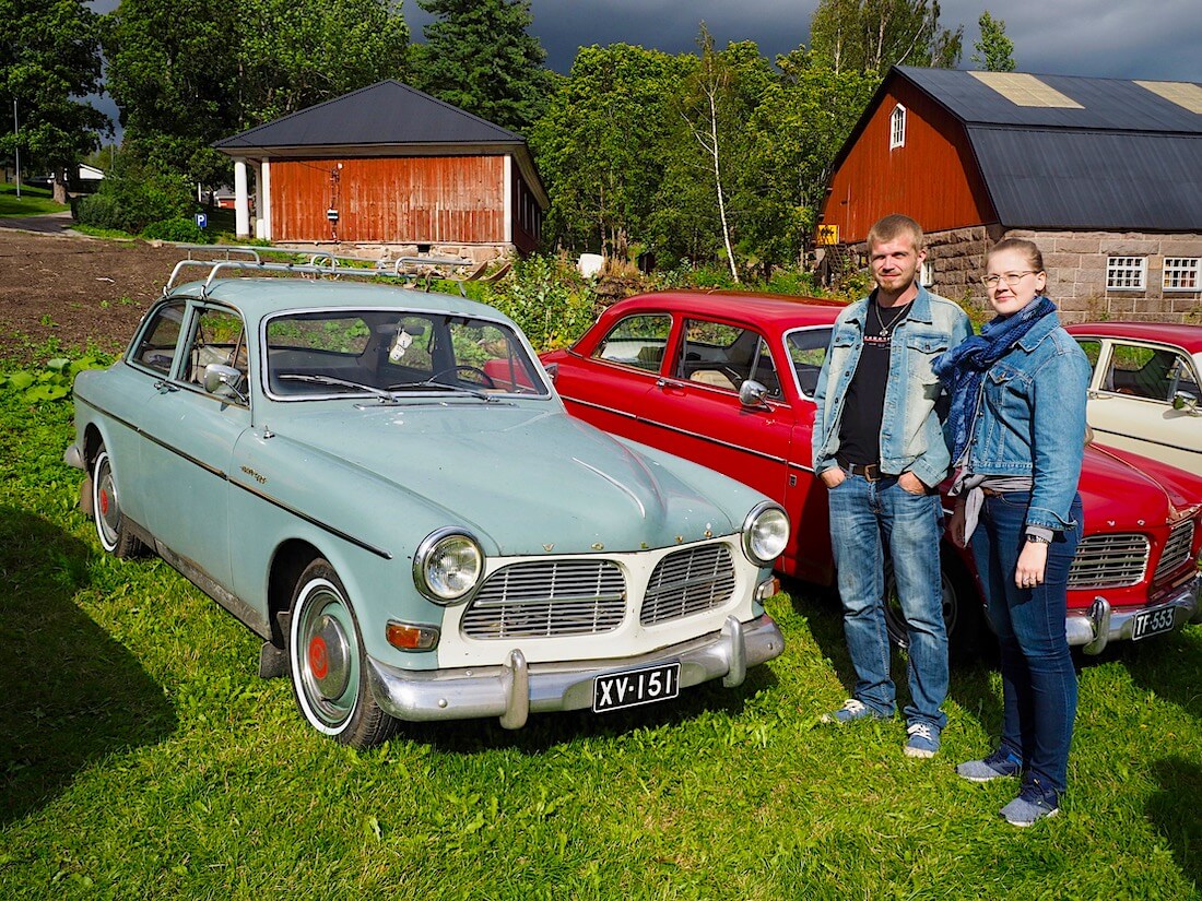 Hiihtäjälegenda Veikko Hakulisen 1962 Volvo Amazonin omistajat