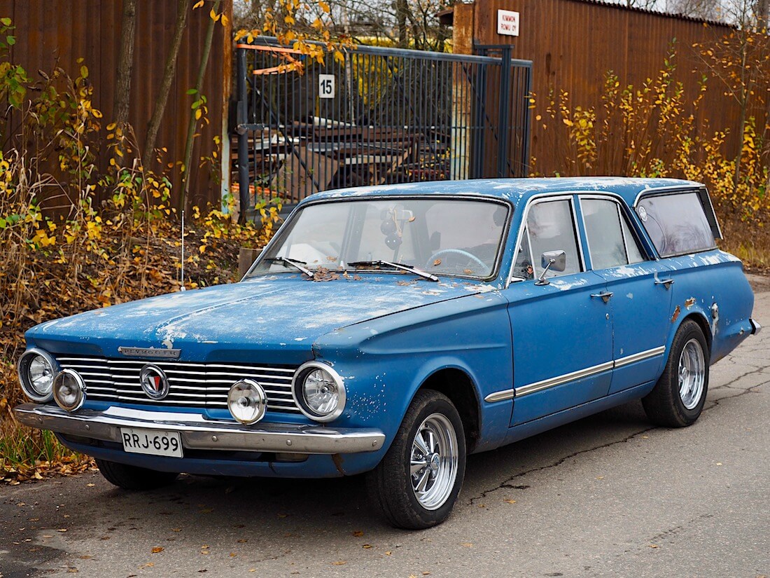 Patinoitunut 1964 Plymouth Valiant V200 Station wagon