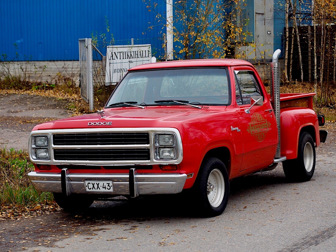 1979 Dodge D150 Lil Red Truck Pickup