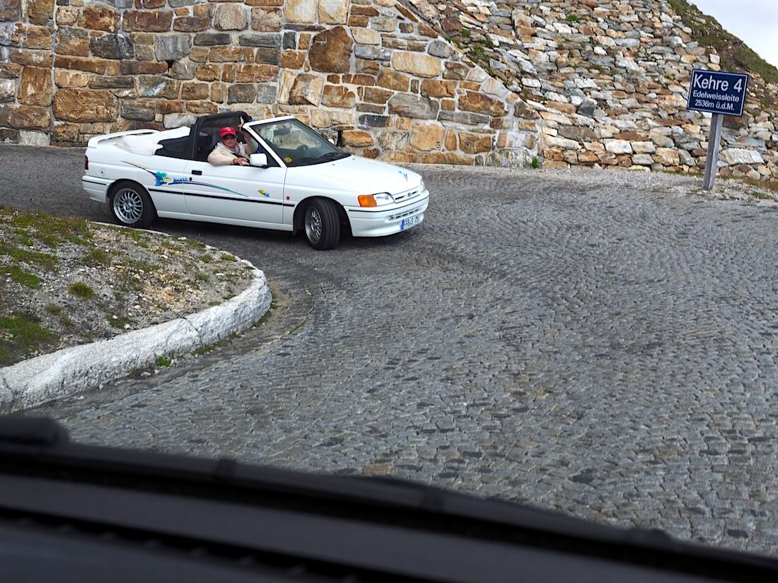 Ford Escort avoauto Grossglockner vuorella