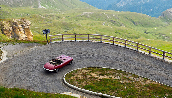 Jaguar E-type avo Grossglockner vuorella