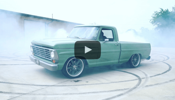 Burnout 1968 Ford F100 Frankenstein autolla.