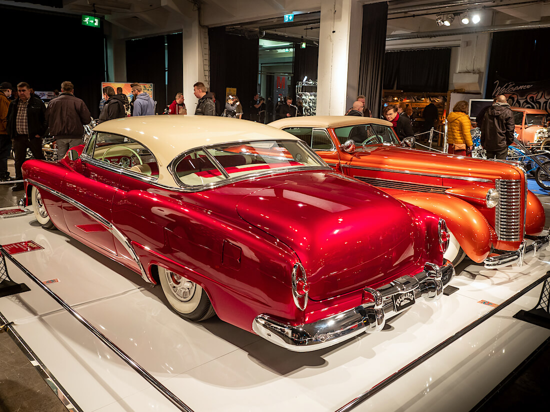 1952 Buick custom takaa