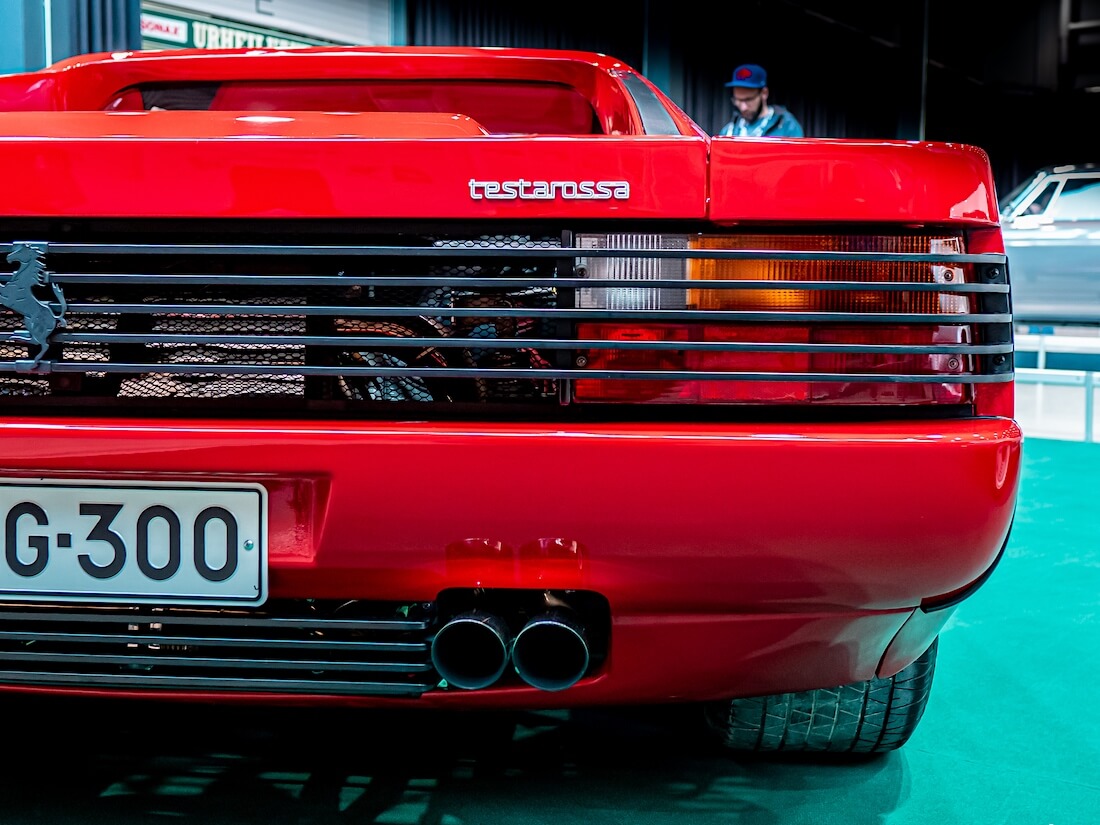 1989 Ferrari Testarossan takavalot