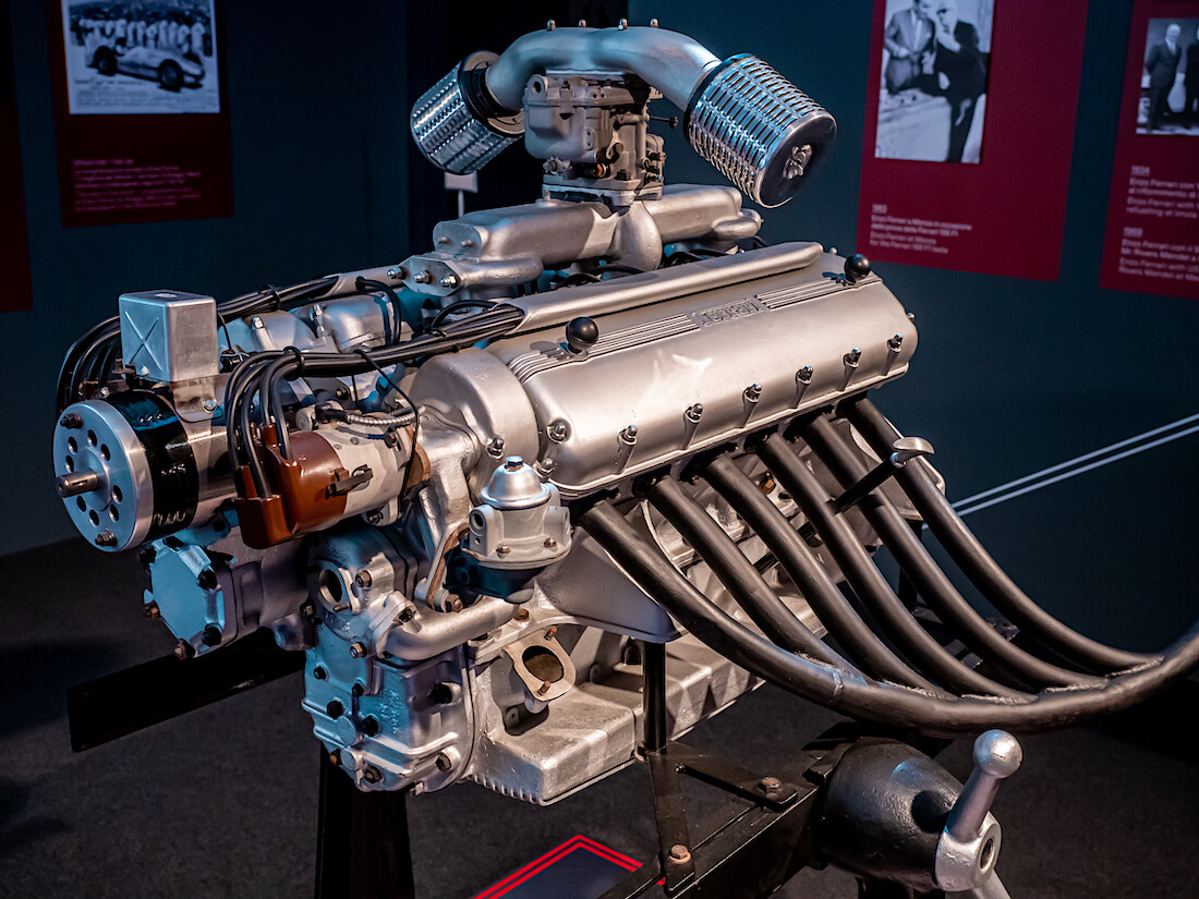 1948 Ferrari 166 2,0-litran V12-moottori