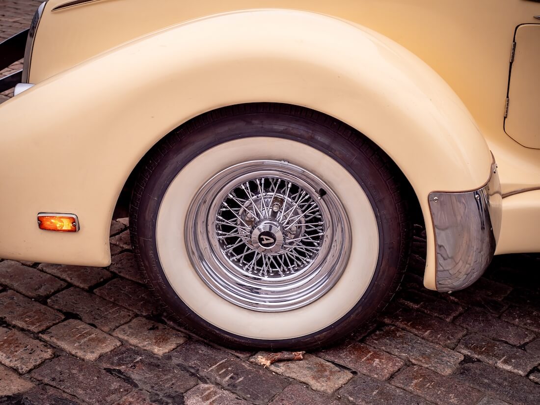 1936 Auburn Speedsterin pinnavanne