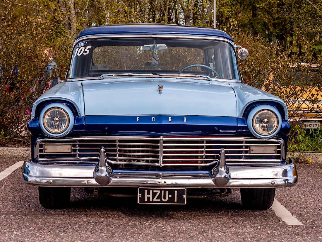 1957 Ford Country Sedan Custom