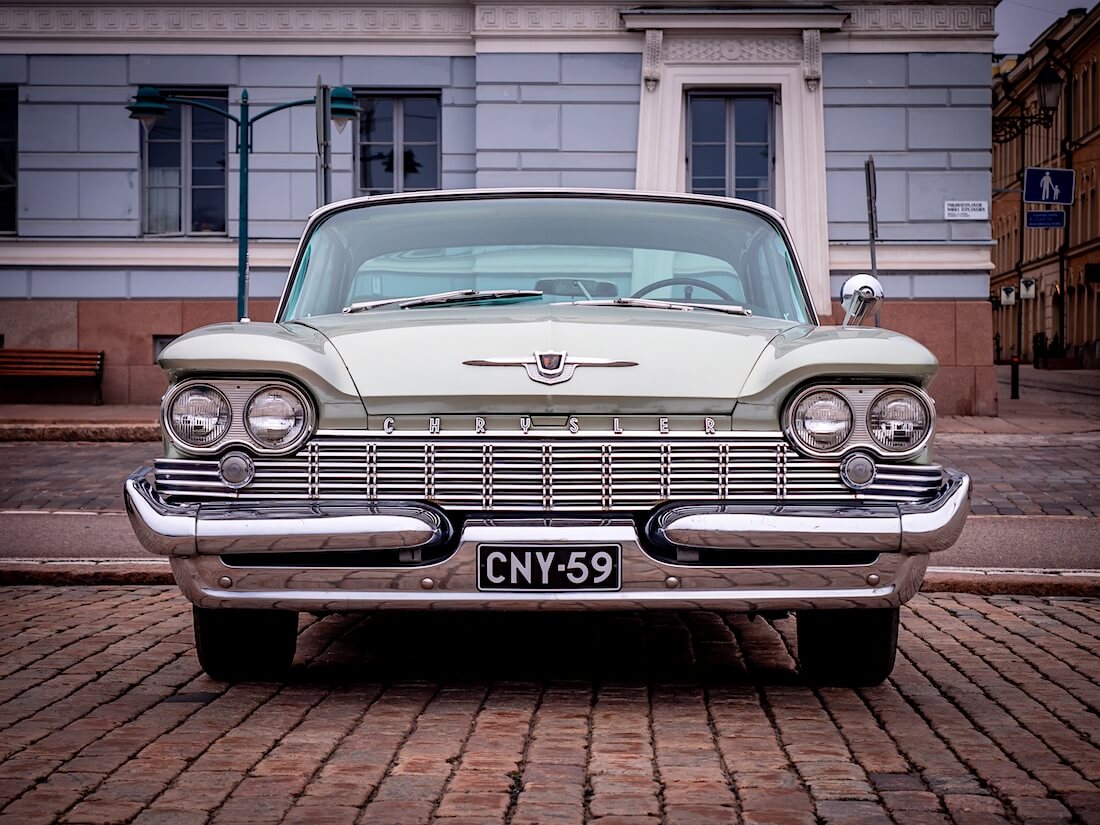 1959 Chrysler New Yorker kromihymy