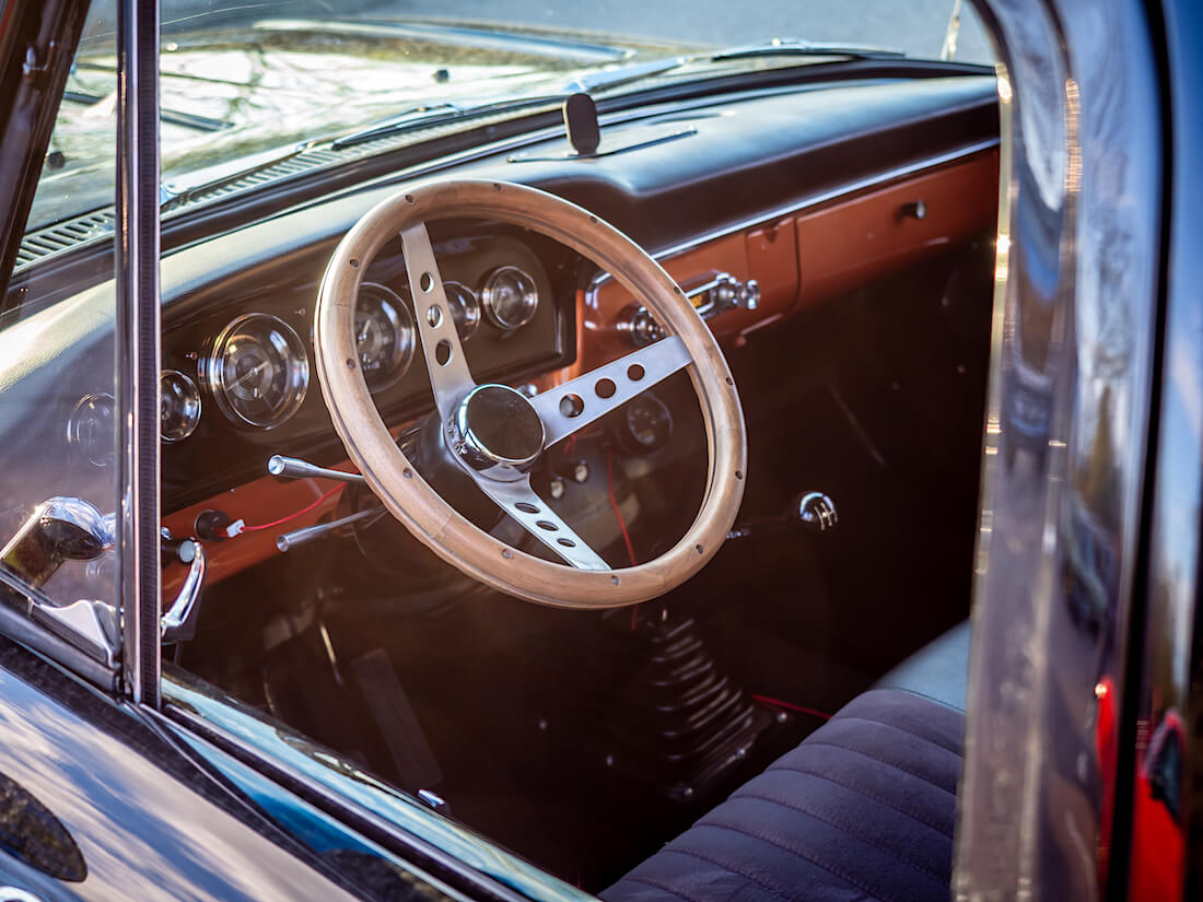 1966 Ford F-100 Custom Cab sisusta