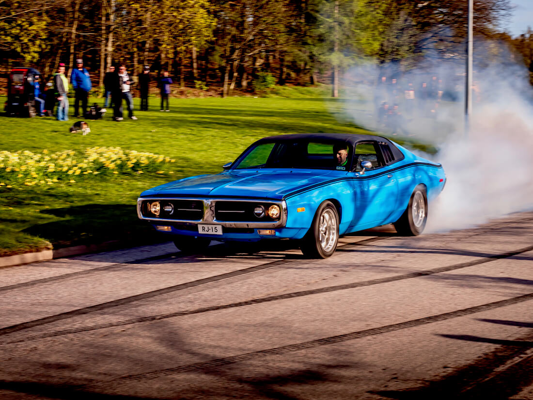 1973 Dodge Charger 440 burnout