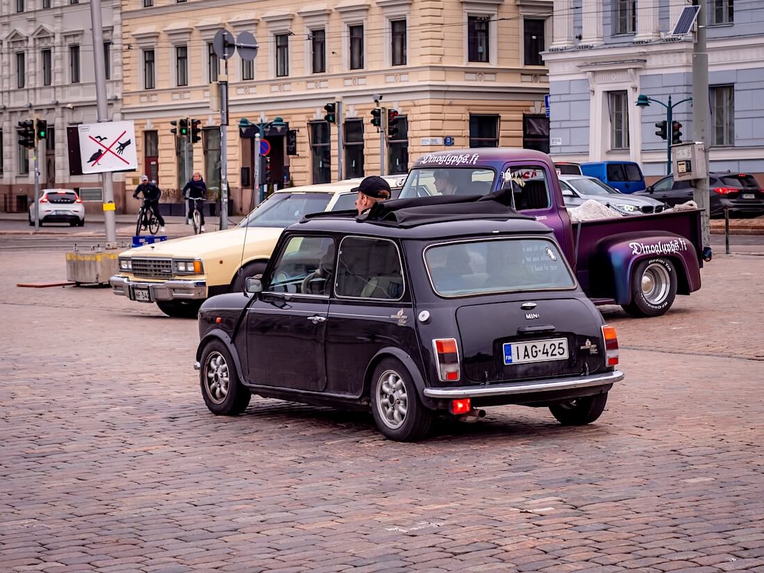 Kangaskattoinen 1993 Mini 1300