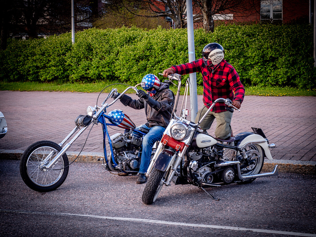 Harley Davidson moottoripyöriä Vantaan cruising-tapahtumassa