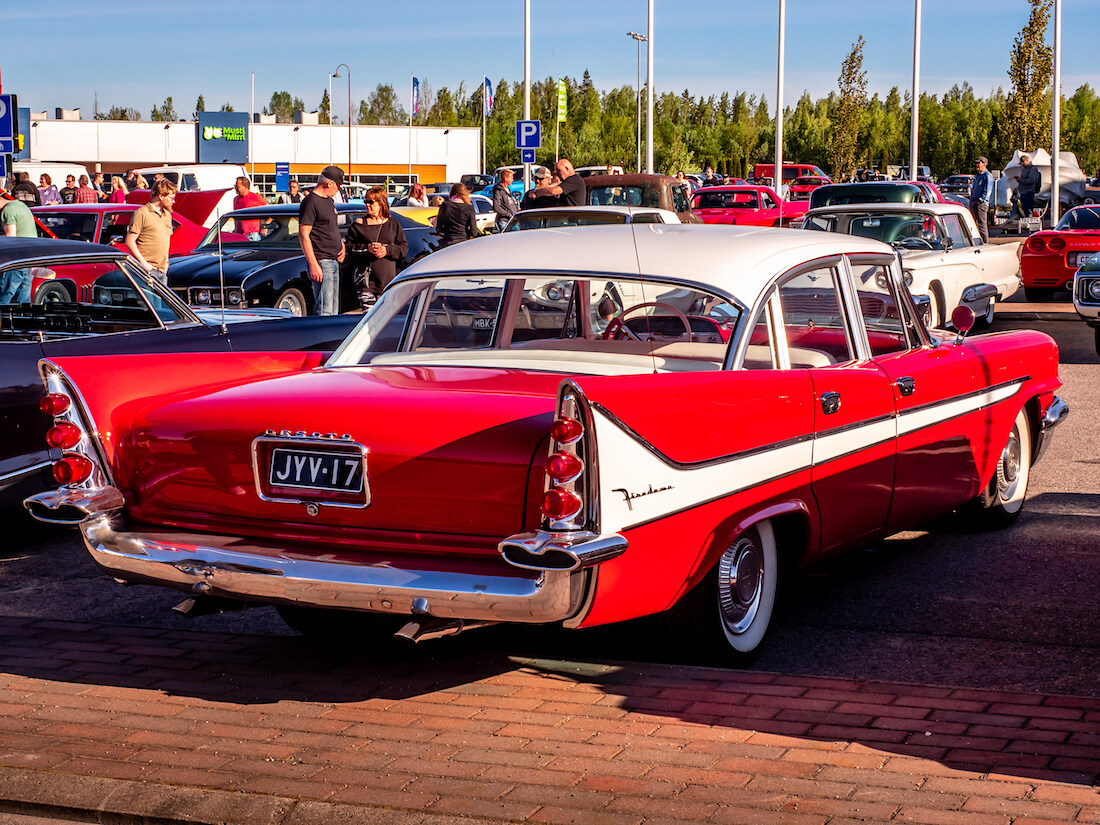 1958 DeSoto Firedome 4d Sedan 361cid V8 jenkkiauto