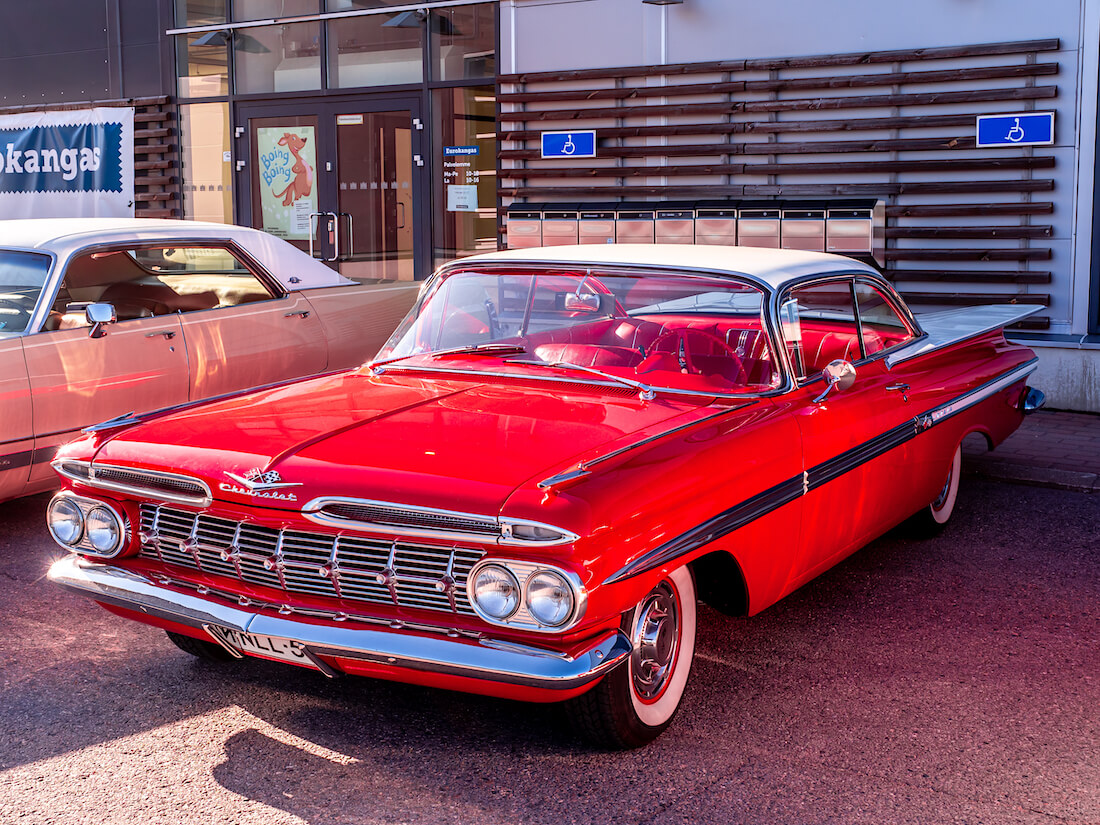 1959 Chevrolet Impala 350cid V8 museoauto