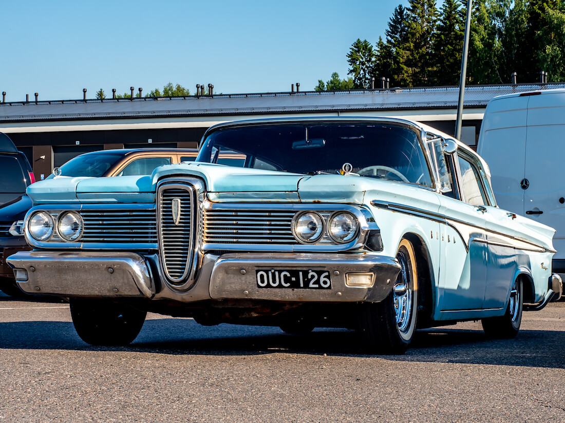 Jet Blue 1959 Edsel Ranger 4d sedan 292cid