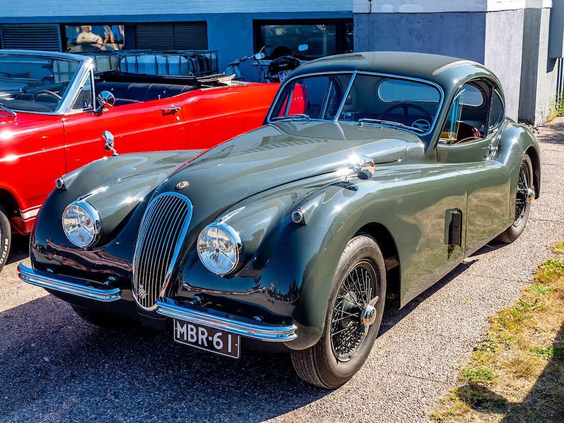 1953 Jaguar XK120 SE FHC